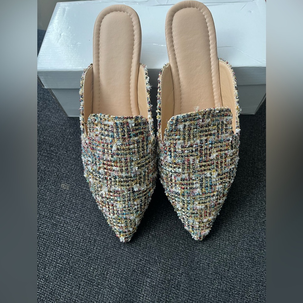 Women’s flats